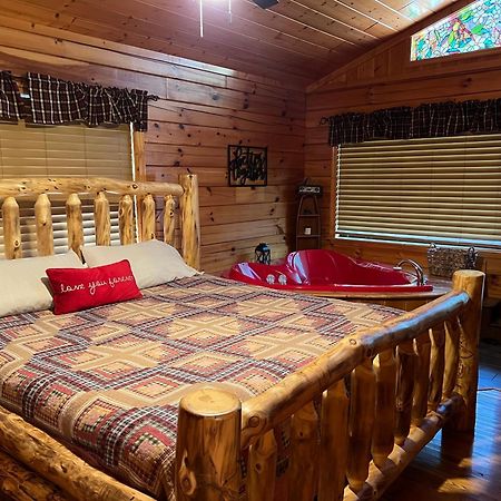 Beary Tale! Your Happily Ever After Starts Here! Sevierville Exterior foto