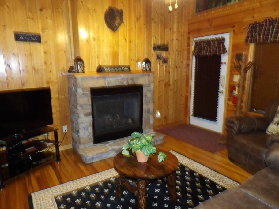 Beary Tale! Your Happily Ever After Starts Here! Sevierville Exterior foto